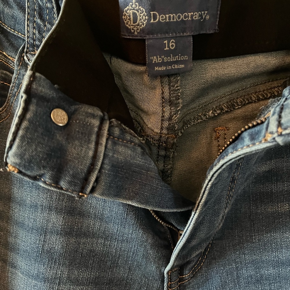 Absolution Blue Jeans - Picture 2 of 3